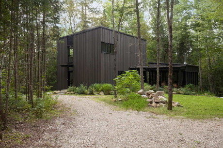 Лесной дом в Канаде