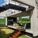 Дом из двух балок (Casa das duas vigas) в Бразилии от Yuri Vital.