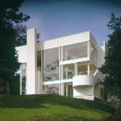   (Smith House)    Richard Meier & Partners Architects.