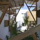 Пляжный дом (Guatemala Beach House) в Гватемале от Christian Ochaita и Roberto Galvez.