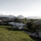 Бетонный минималистский дом в Австрии