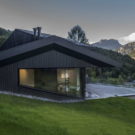 Домик в Шамони (Cabin in Chamonix) во Франции от Pierre Marchand Architects.
