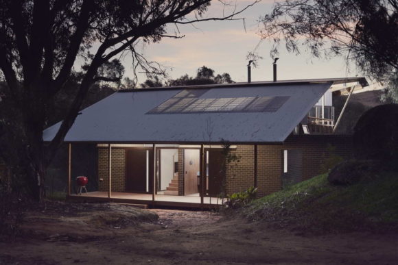 Хижина (Toodyay Shack) в Австралии от Paul Wakelam Architect - A Workshop.