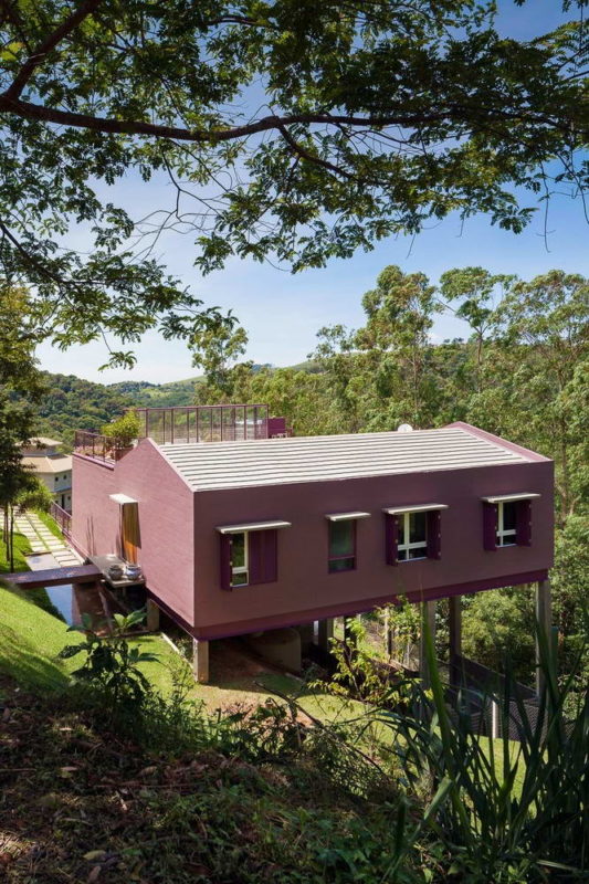 Дом-дерево (Casa da Arvore) в Бразилии от ARKITITO Arquitetura.