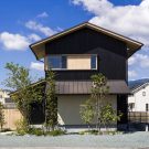 Дом, который сосуществует с ландшафтом (House that Coexists with the Landscape) в Японии от Takashi Okuno.