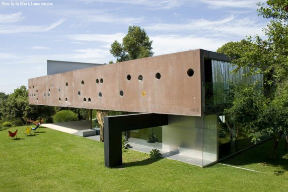 Дом в Бордо (Maison Bordeaux) во Франции от Rem Koolhaas, OMA
