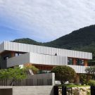 Дом W (W House) в Южной Корее от ODE Architects.