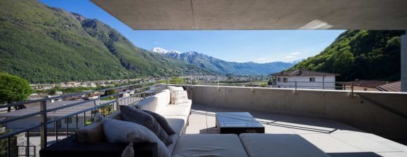 Бетонный дом в Швейцарии