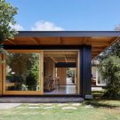 Дом света и тени (Dark Light House) в Австралии от MRTN Architects.