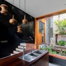 Экранный дом в Австралии от Carter Williamson Architects.