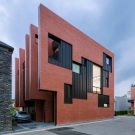 Дом-стена Хронотоп в Южной Корее от UnSangDong Architects.