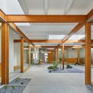 Дом в Козукуэ в Японии от Takeshi Hosaka Architects.