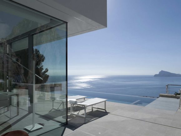 Дом с видом на море в Испании