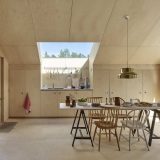 Простой фанерный дом в Швеции