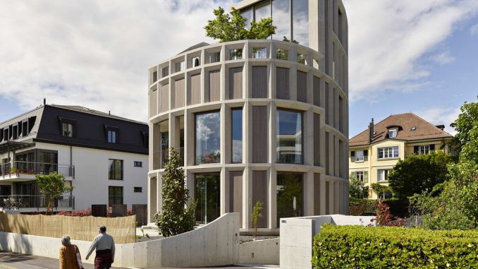 Дом округлой формы в Швейцарии, отсылающий к дому-мастерской Константина Мельникова