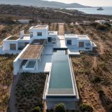Очень греческий дом для отдыха на острове