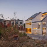 Блокированный дом с двориком на две семьи в Южной Корее