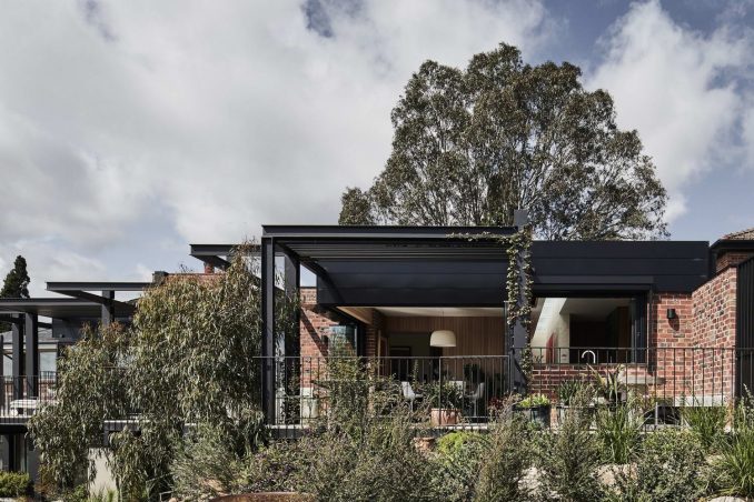 Обновление модернистского дома в Австралии 