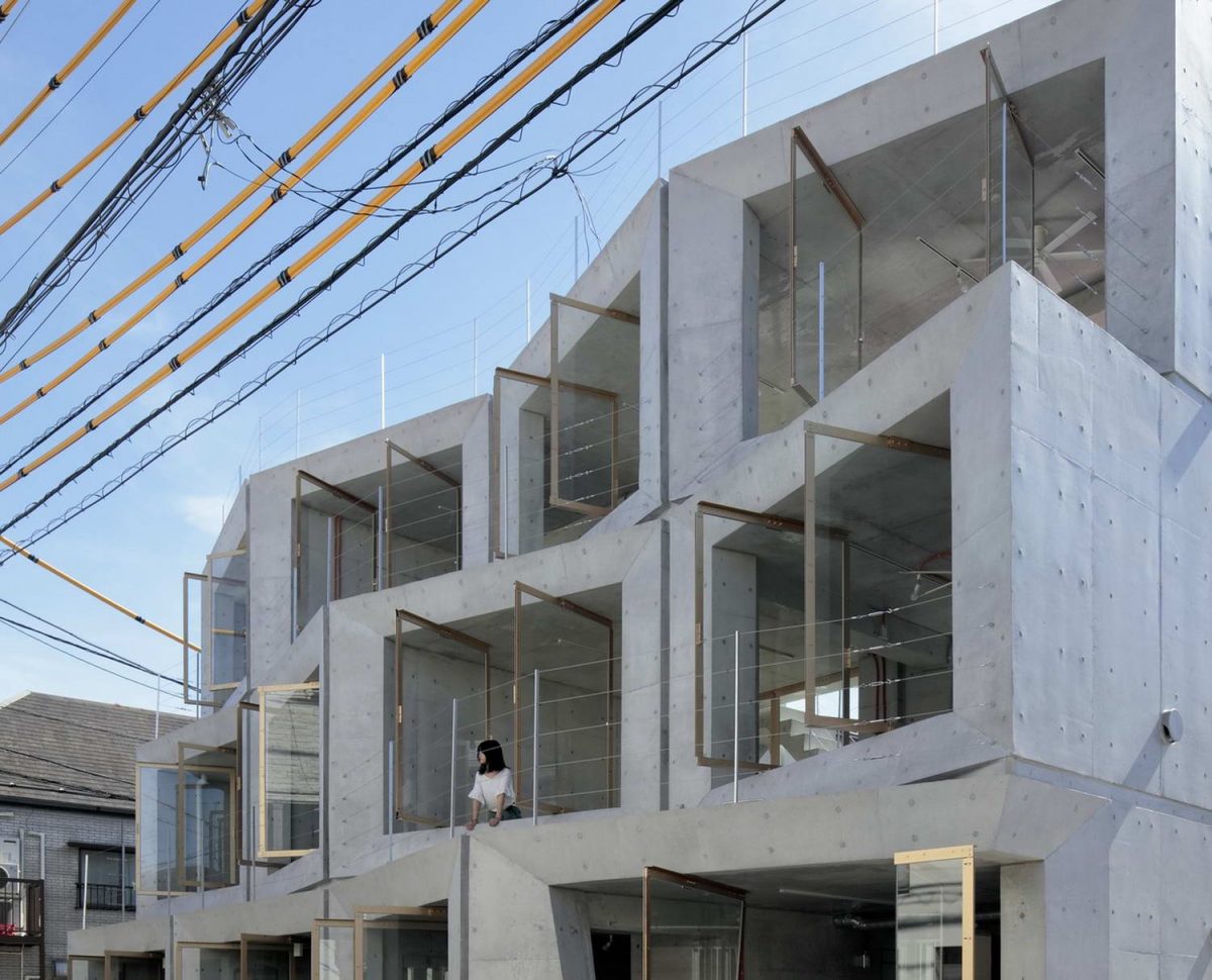 Брутальный многофункциональный дом в Японии
