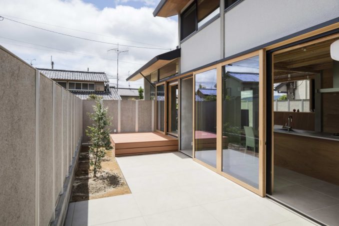 Простой домик площадью до 100 м2 в Японии 