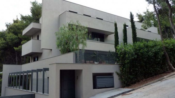 House in Dionysos 8