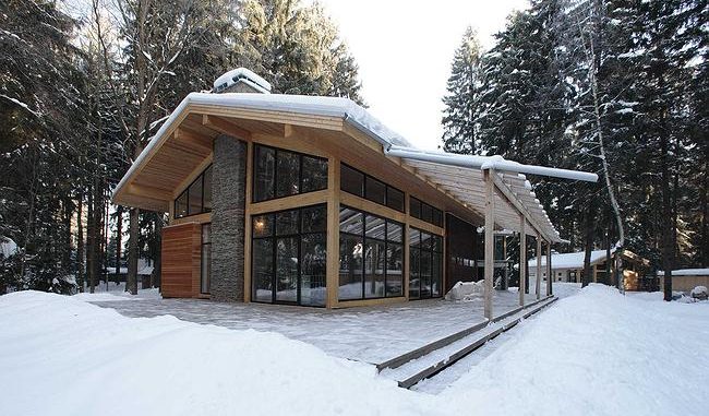 Private house in Minsk highway 1