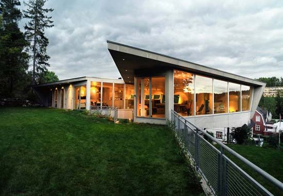 Edge House 1