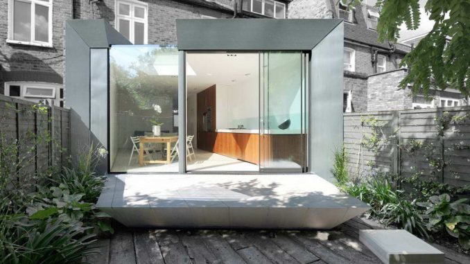 Faceted House 1 1