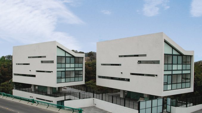 4 CASAS LCC 1