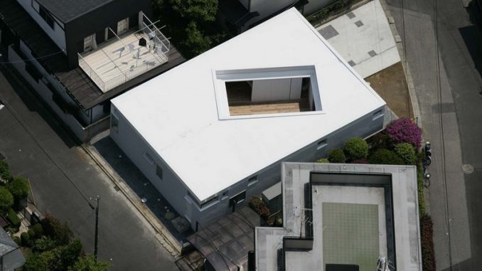 F White house 1