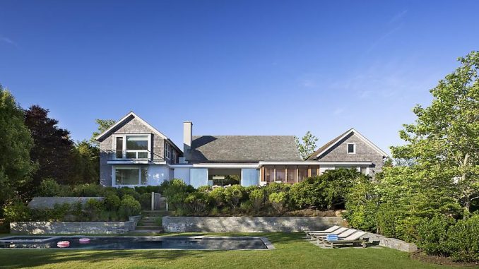 Lake House 7