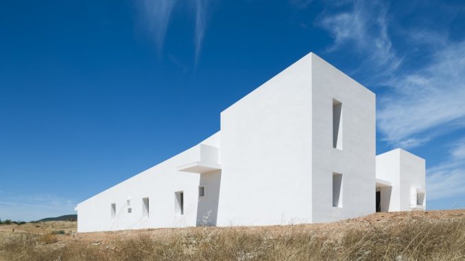 Белый дом в Португалии 2