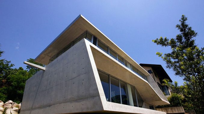Edge House by Noriyoshi Morimura Architects 1