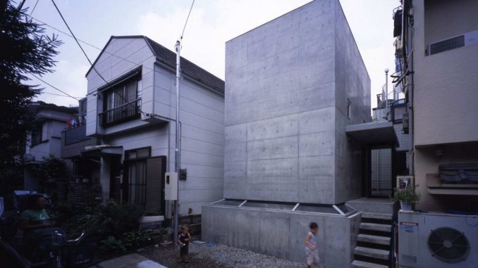 Magrittes House 1