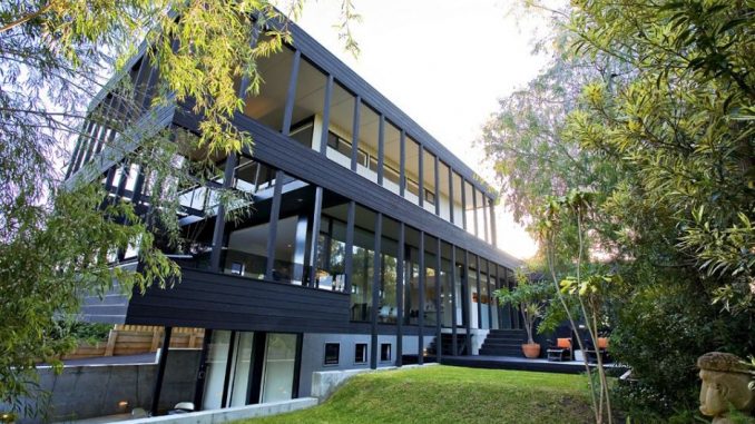 House 11 1