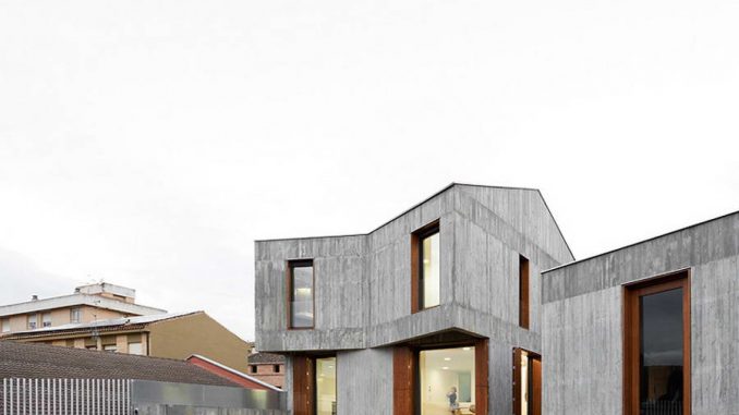 Проект бетонного дома в Испании