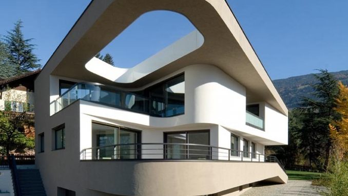House H_7