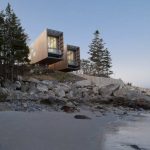 Дом на берегу в Канаде