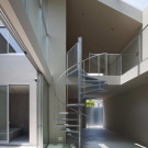 Интерьер современного городского дома в Японии