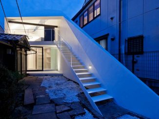 Дом Стрелка (Arrow House) в Японии от Apollo Architects & Associates.