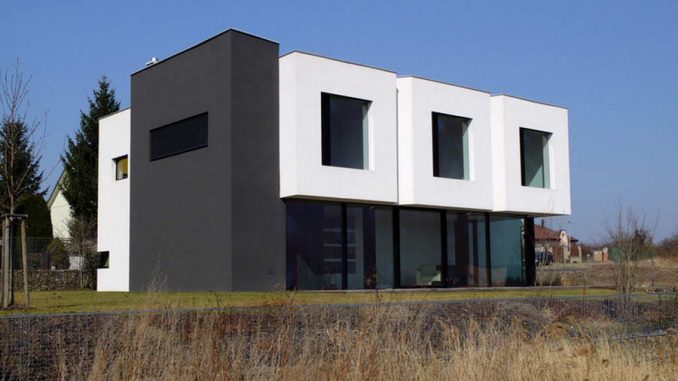 Чёрно-белый дом в Чехии