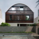 Дом "Ветреный свод" (Дом Wind Vault House) в Сингапуре от Wallflower Architecture + Design.