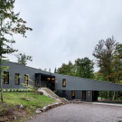 Дом La Sentinelle в Канаде от naturehumaine.