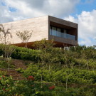 Дом CT (CT House) в Бразилии от Bernardes + Jacobsen Arquitetura.