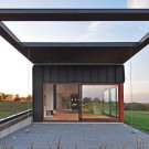 Топо-дом (Topo House) в США от Johnsen Schmaling Architects.