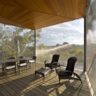 Дом для отдыха (Rest House) в Австралии от Tim Spicer Architects и Col Bandy Architects.