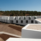 Минималистский комплекс в Португалии