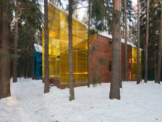 Дом "Светлячок" (Glowworm House) в России от архитектурной мастерской Тотана Кузембаева.