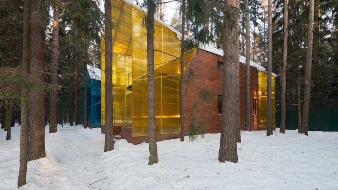 Дом "Светлячок" (Glowworm House) в России от архитектурной мастерской Тотана Кузембаева.