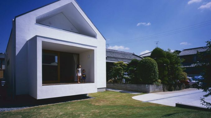 Дом с мансардой в Японии